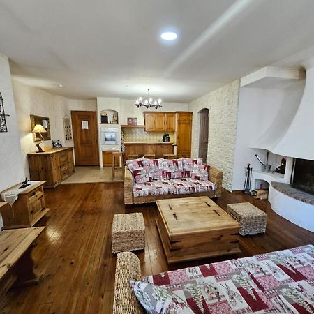 Apartament Blaise 4 Pieces Saint-Étienne-de-Tinée Zewnętrze zdjęcie
